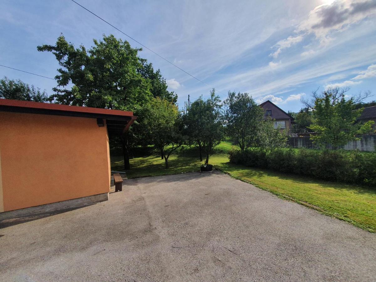 Studio Apartman T&I Ogulin Exterior photo