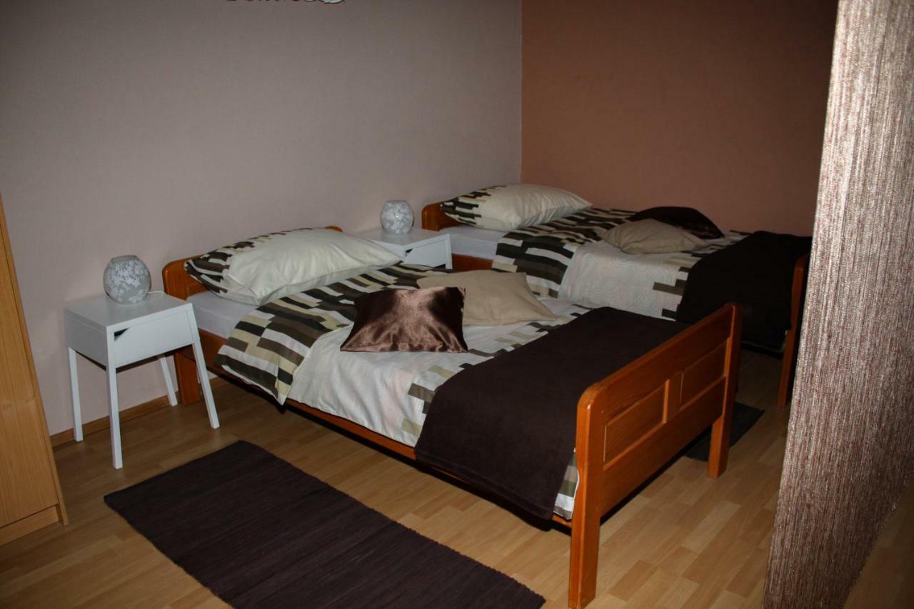 Studio Apartman T&I Ogulin Exterior photo